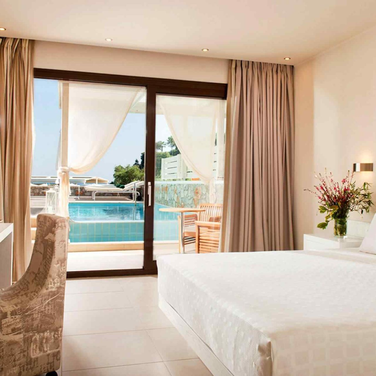 https://www.klo-digitaltest.co.za/mps/wp-content/uploads/2017/08/hotel-05-8-1280x1280.jpg