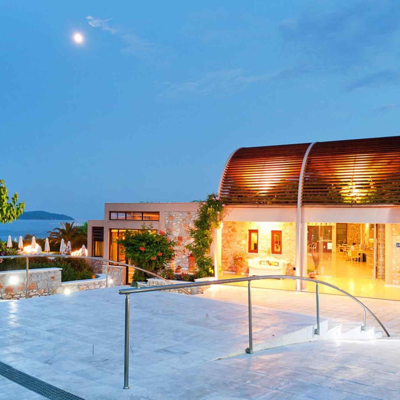 https://www.klo-digitaltest.co.za/mps/wp-content/uploads/2017/08/resort-2-1280x1280.jpg